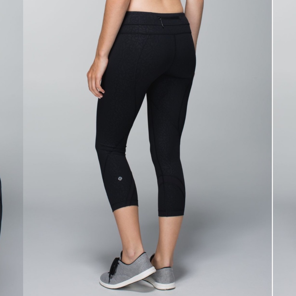 Lululemon Run Inspire Crop Print Petal Camo Embossed Black